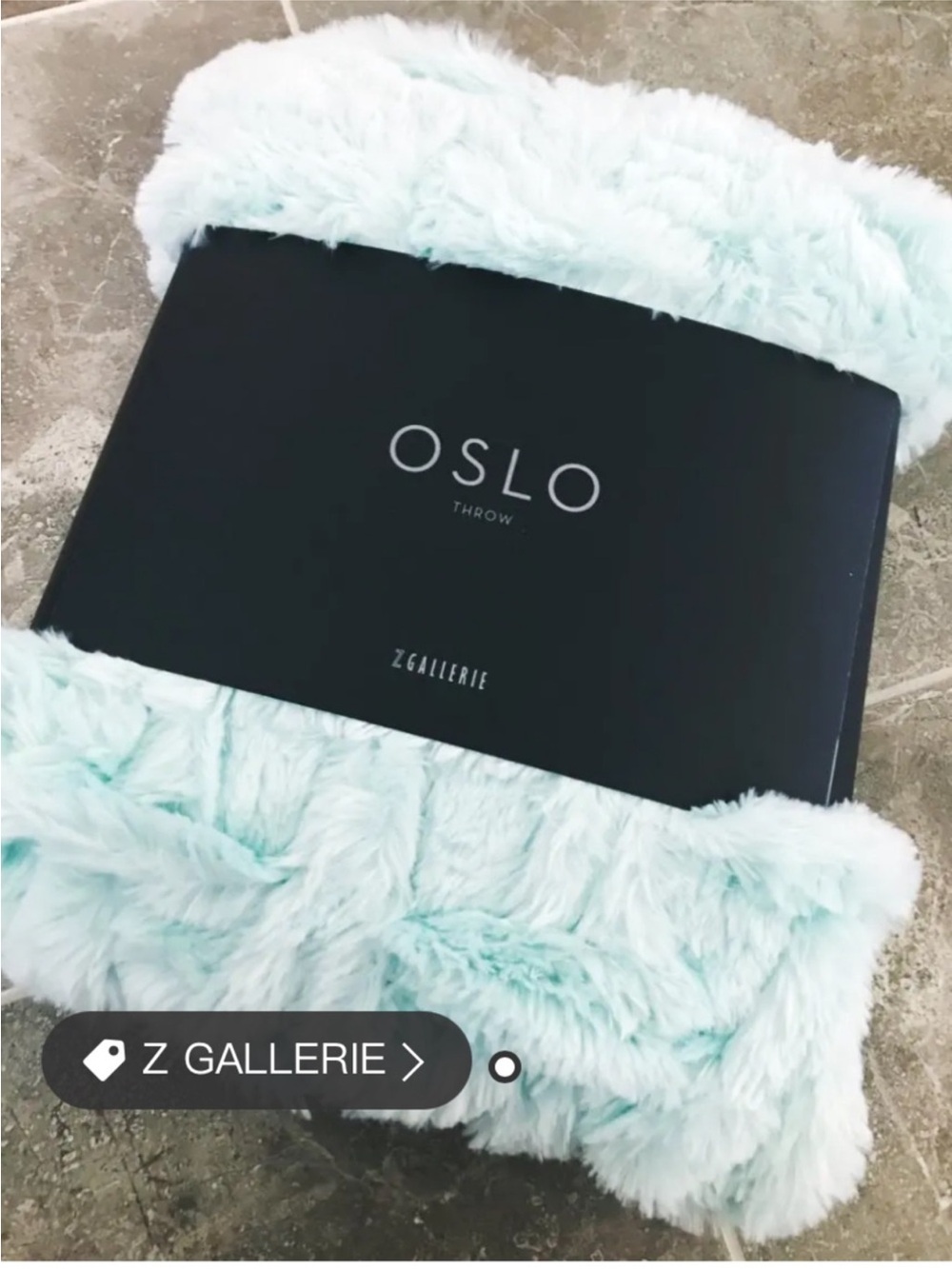 OSLO Z GALLERIE AQUAMARINE THROW